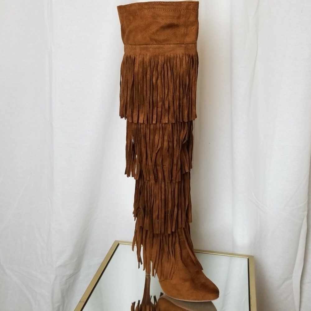 Fringe boots